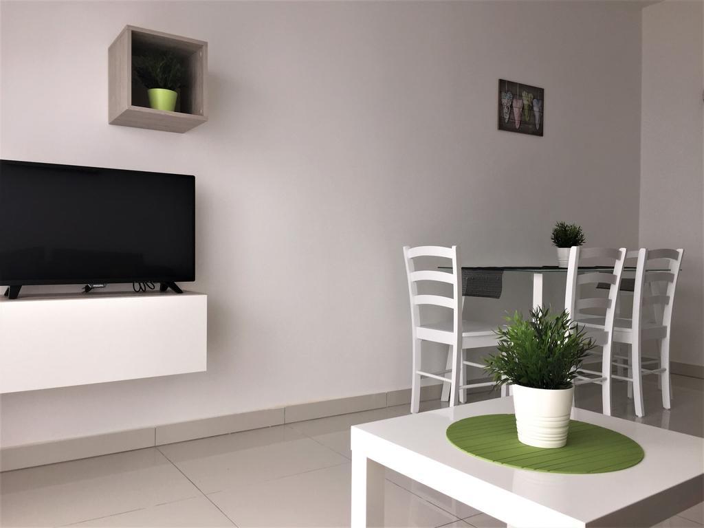 Apartmani Orhideja Rab Town Exterior photo